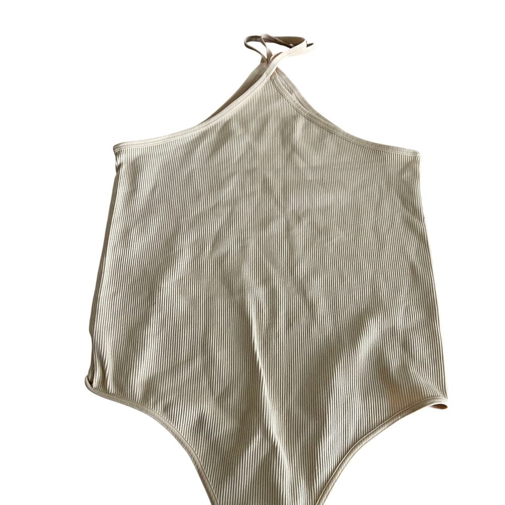 Wild Fable Women's Beige Halter Seamless Bodysuit - Size Medium - NWT